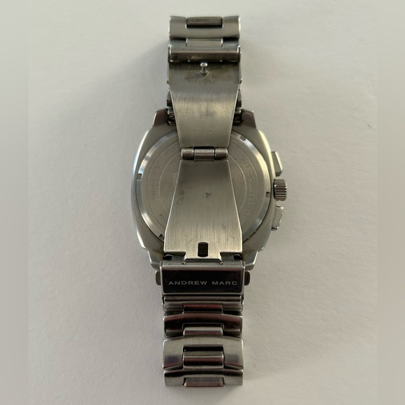 Vintage Andrew Marc A21001TP01 Water Resistant Watch - Needs Battery Replaced - Picture 7 of 16